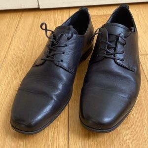 Elegant vagabond shoes perfect for conferences, the office or chick events